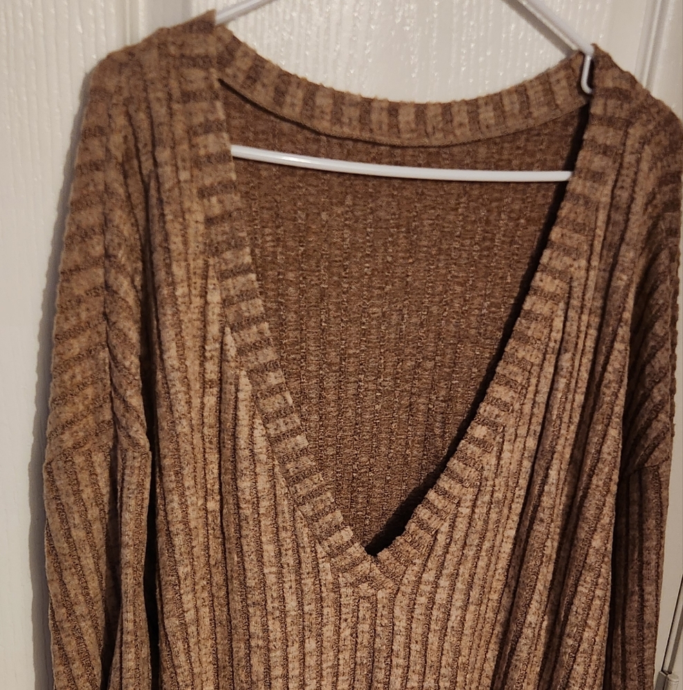 SHEIN Curve Cozy V-Neck Brown Sweater 🔥 - Picture 2 of 6